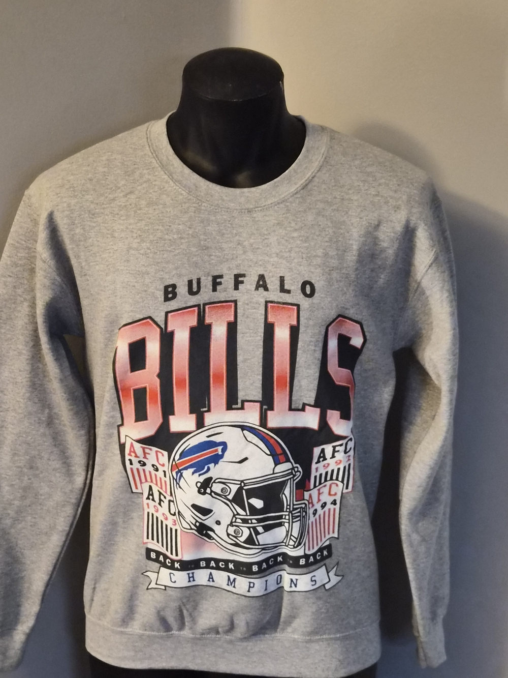 Buffalo Bills NFL Grey Graphic Sweatshirt Size S/P – Back-to-Back Champions